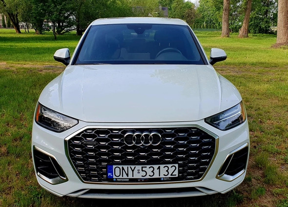 Audi Q5 Sportback cena 199999 przebieg: 43000, rok produkcji 2021 z Nysa małe 379
